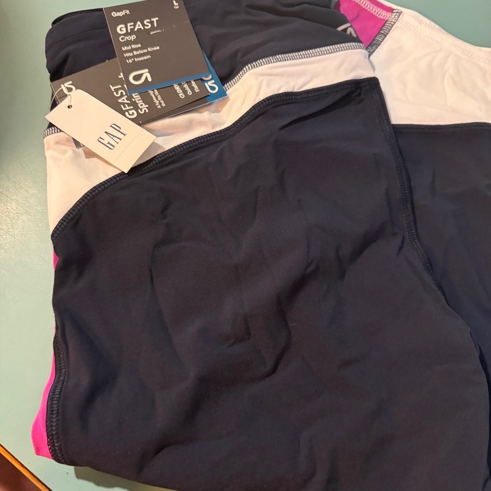 GAP Crop Yoga Pants